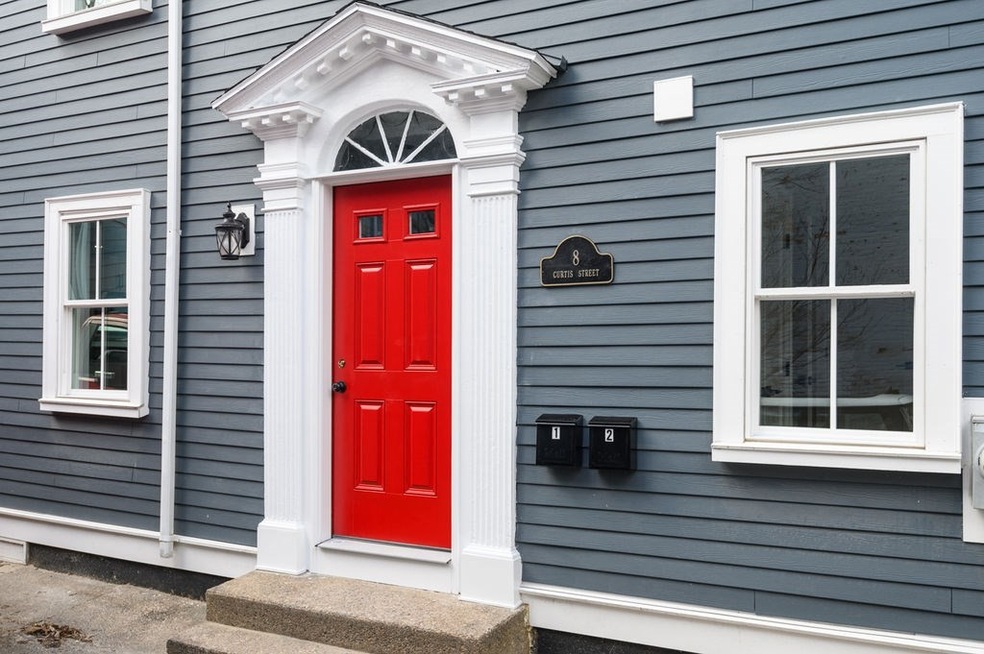 8 Curtis St unit 2, Salem, MA 01970 - photo 1