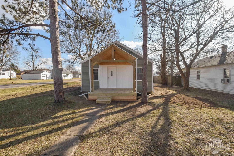 213 E Berkley Ave, Muncie, IN 47303 - photo 1