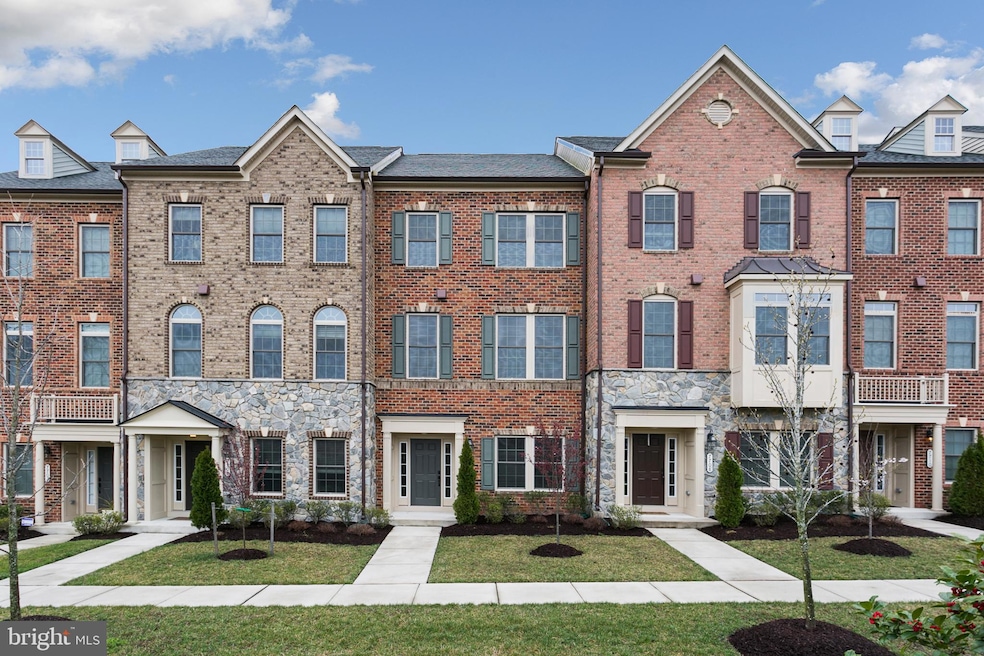 7706 Duncannon Ln, Hanover, MD 21076 - photo 1