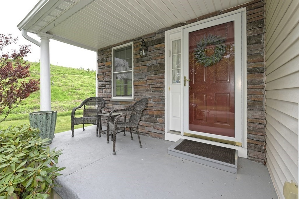 24 Fox Run Rd, Blackstone, MA 01504 - photo 1