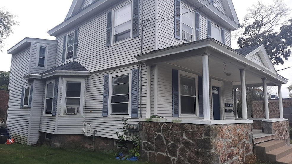 577 Main St unit 1, Woburn, MA 01801 - photo 1