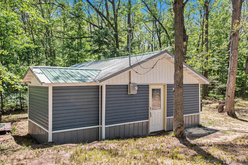 3892 Underwood Dr, Bitely, MI 49309 - photo 1