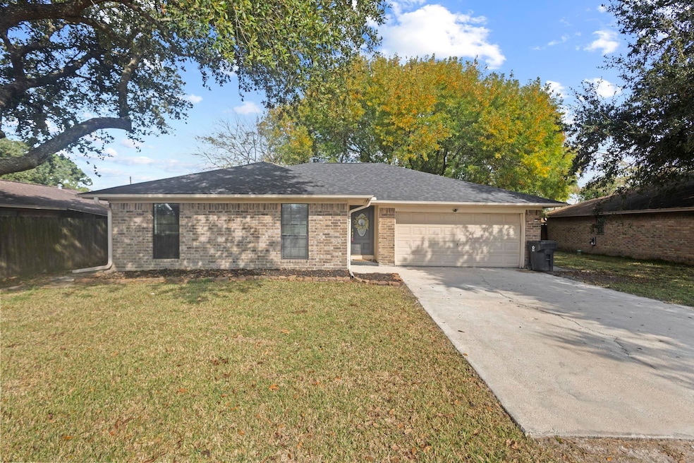 361 Roberts Ave, Bridge City, TX 77611 - photo 1