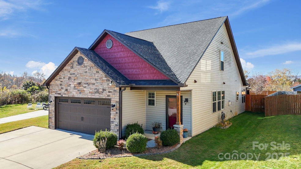 Under Contract $449,000