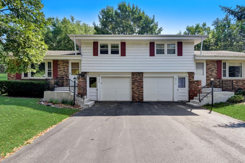 216 Oneida St 214