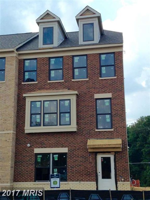 3710 Powell Ln, Falls Church, VA 22041 - photo 1