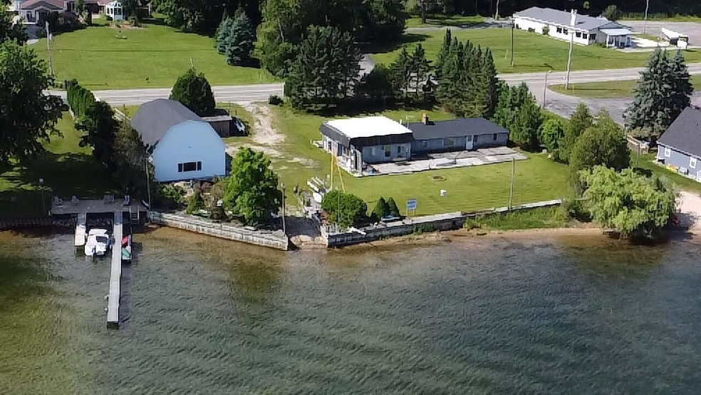 4472 Crescent Beach Rd, Onekama, MI 49675 - photo 1