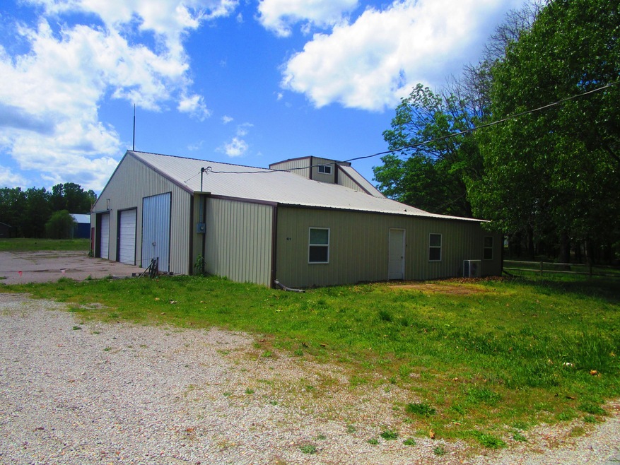 428 Bonanza Dr, Kimberling City, MO 65686 - photo 1