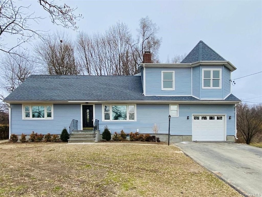 109 Chelsea Rd, Wappingers Falls, NY 12590 - photo 1