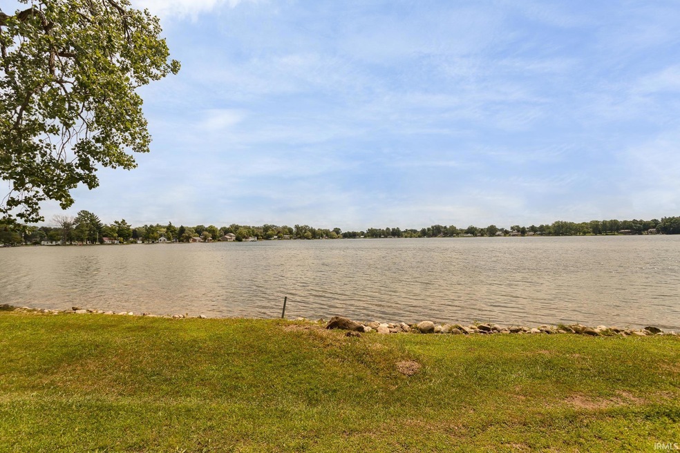 Water Front Potable Pier Included and Boat Docking