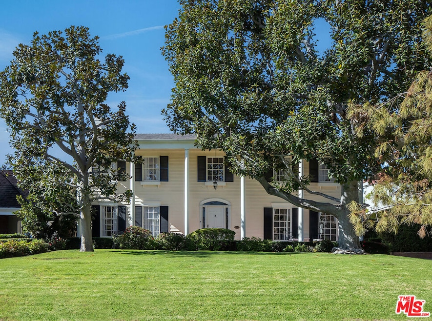 625 N Sierra Dr, Beverly Hills, CA 90210 - photo 1