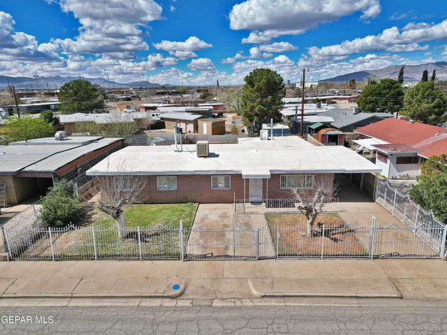 458 Cadwallader Dr, El Paso, TX 79915 - photo 1