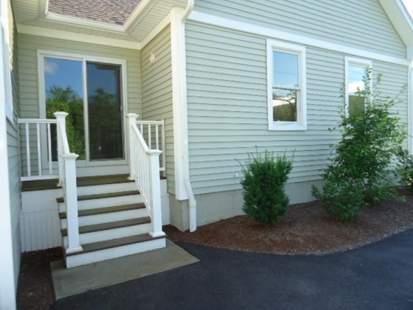 26 Victoria Dr unit 26, Rochdale, MA 01542 - photo 1