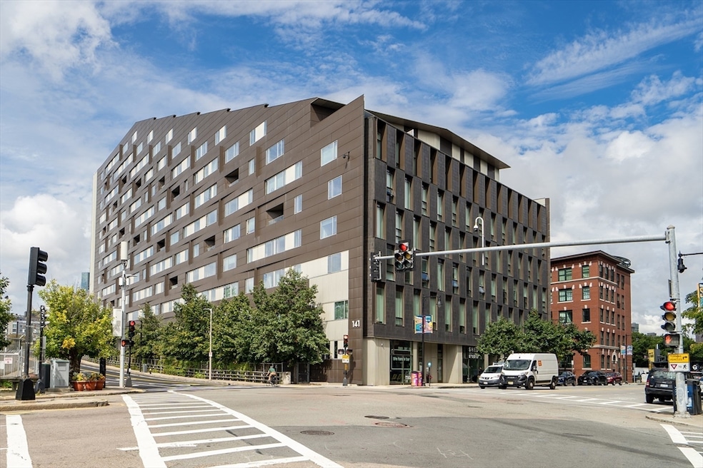 For Sale $1,295,000 • Co-Listing Agent