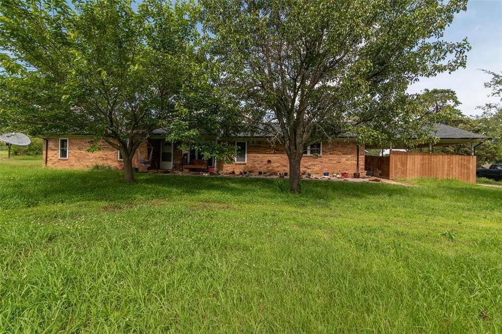 202 Tumbleweed Trail, Denison, TX 75021 - photo 1