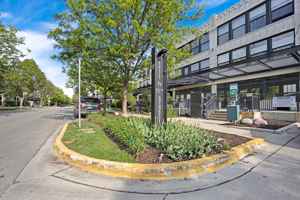 1111 W 15th St unit 224, Chicago, IL 60608 - photo 1
