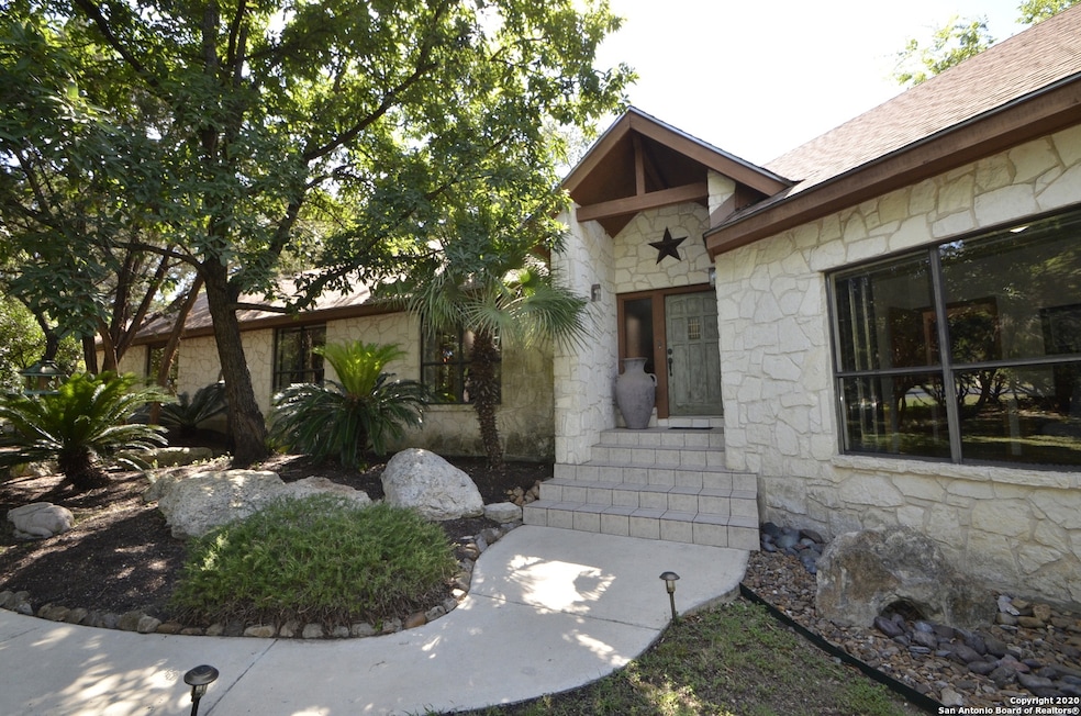 8819 Fox Briar Ln, Boerne, TX 78006 - photo 1
