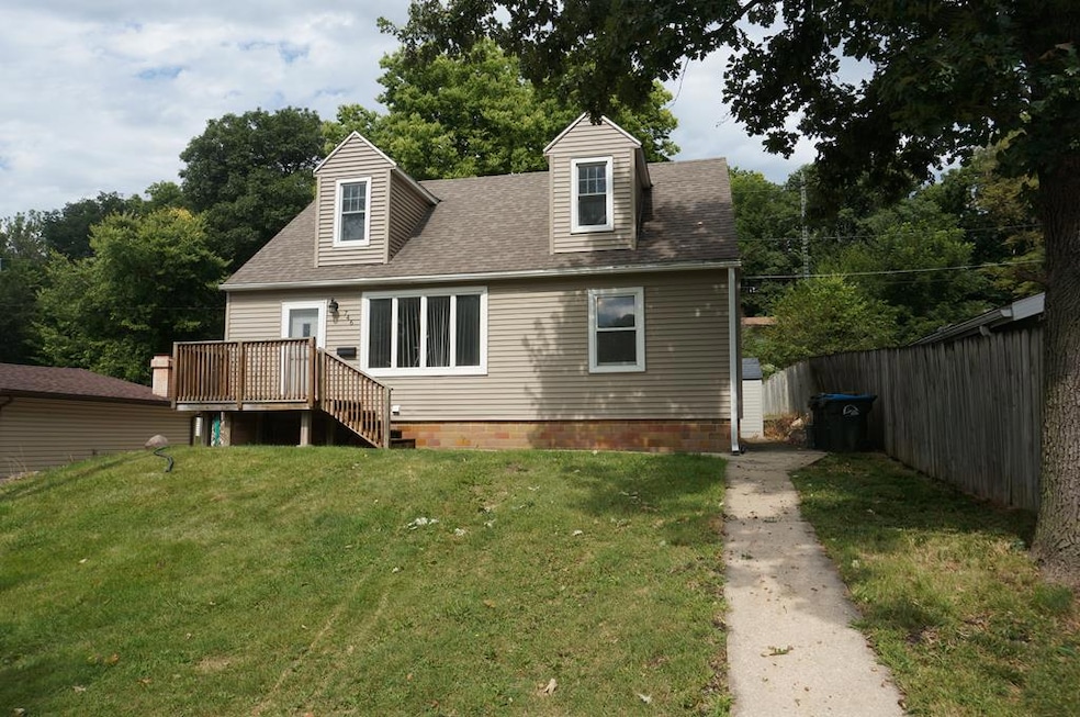 Sold $121,900