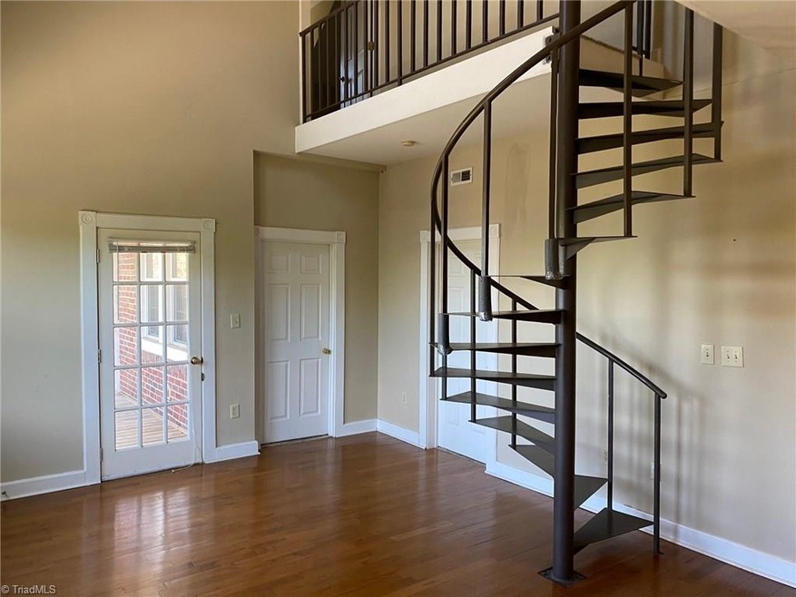 1717 W 1st St unit 5, Winston Salem, NC 27104 - photo 1