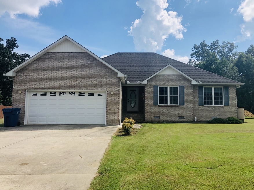1039 Indian Springs Cir, Manchester, TN 37355 - photo 1