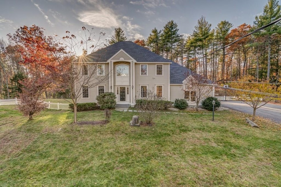 244 S Merrimack Rd, Hollis, NH 03049 - photo 1