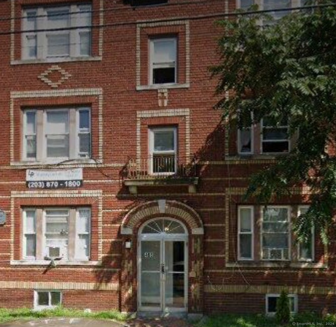 404 Charles St unit A4, Bridge Port, CT 06606 - photo 1