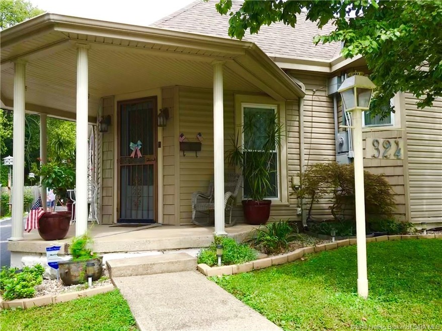 324 E Walnut St, Corydon, IN 47112 - photo 1