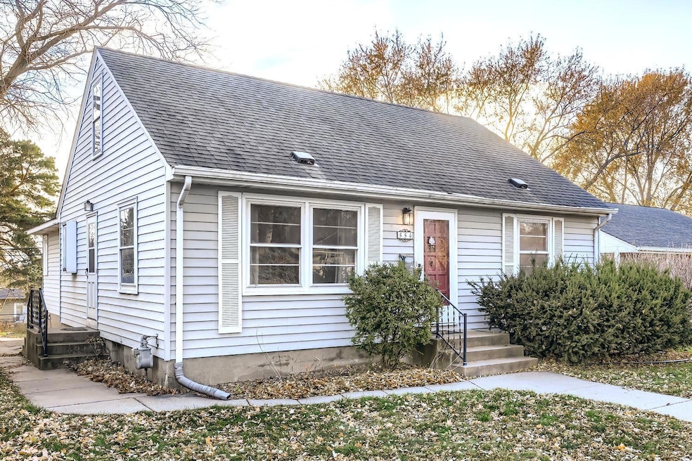 554 36th 1 2 Ave NE, Minneapolis, MN 55418 - photo 1