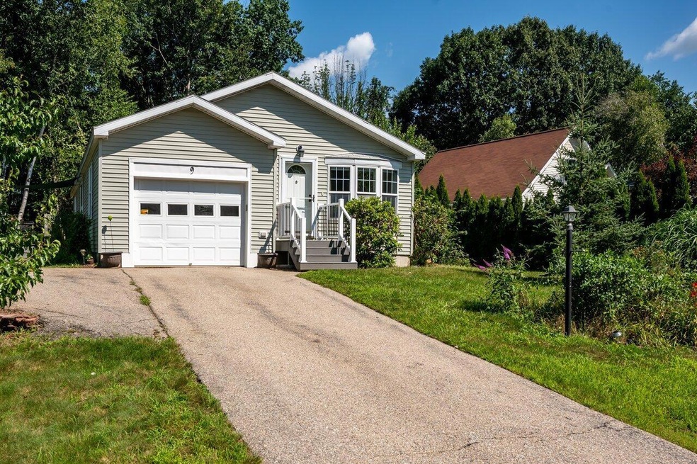 9 Fox Ridge Dr, Berwick, ME 03901 - photo 1