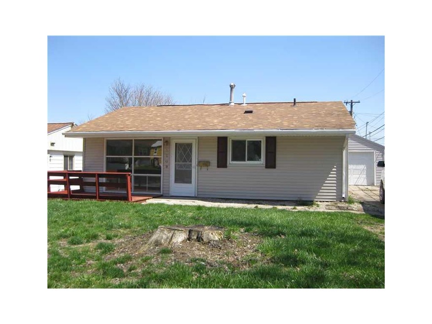 Front Exterior. Newer roof and vinyl siding