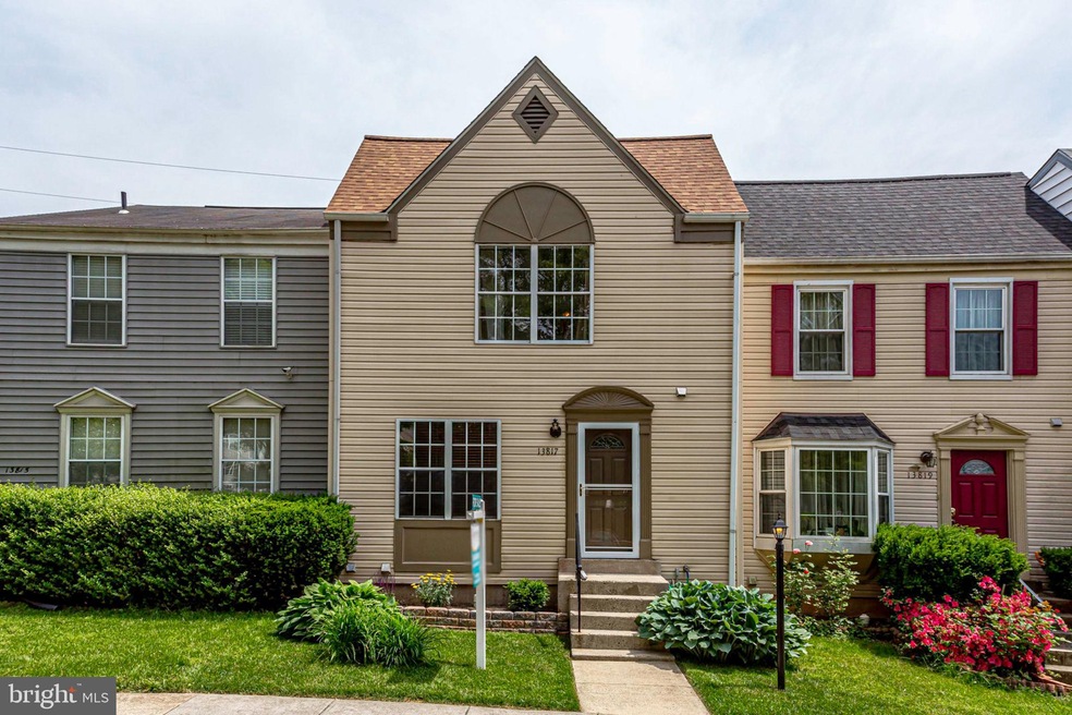 13817 Laura Ratcliff Ct, Centreville, VA 20121 - photo 1