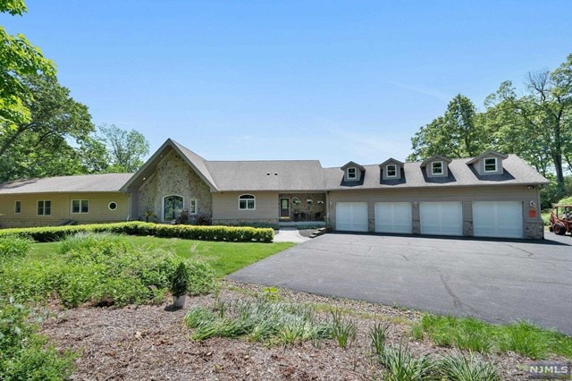 66 Skytop Rd, Newton, NJ 07860 - photo 1