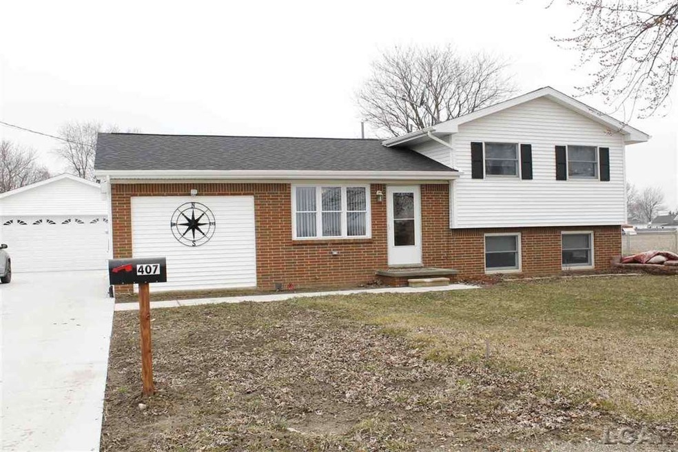 407 Elm St, Adrian, MI 49221 - photo 1