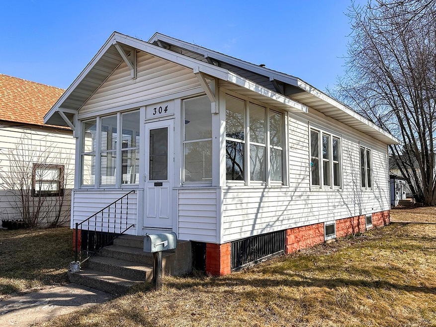 304 N 4th St, Tomahawk, WI 54487 - photo 1