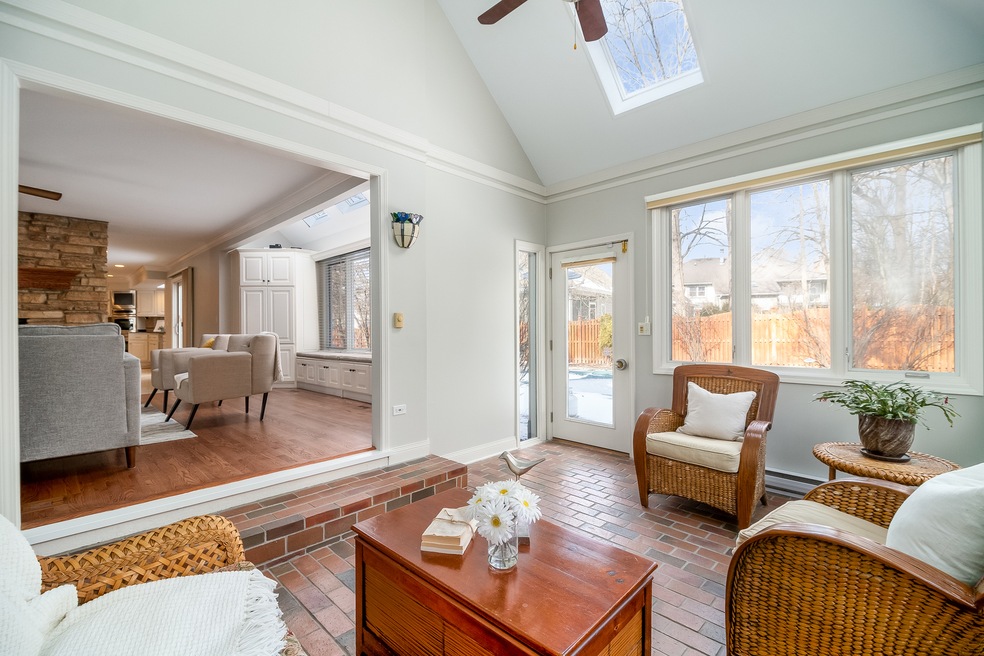 1128 Kinsie Ct, Naperville, IL 60540 - photo 1