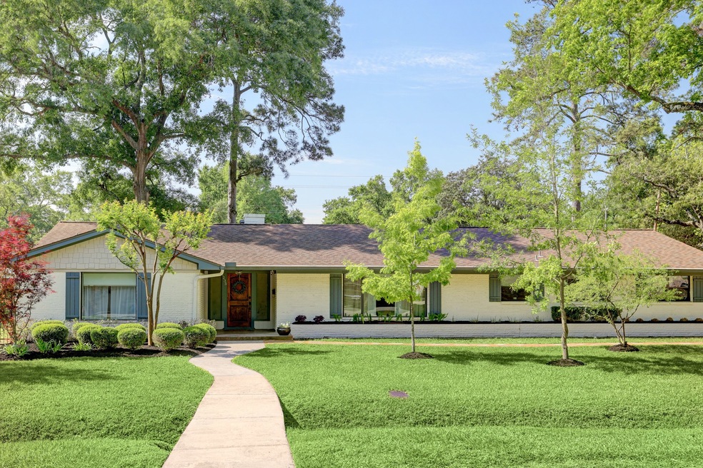 1235 Lehman St, Houston, TX 77018 - photo 1