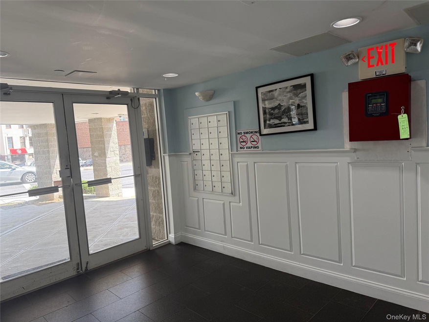 400 Mount Pleasant Ave unit 3C, Mamaroneck, NY 10543 - photo 1