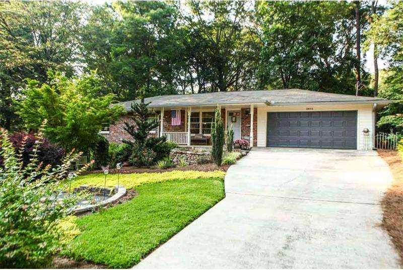 Charming, private, completely renovated home ~ Wel