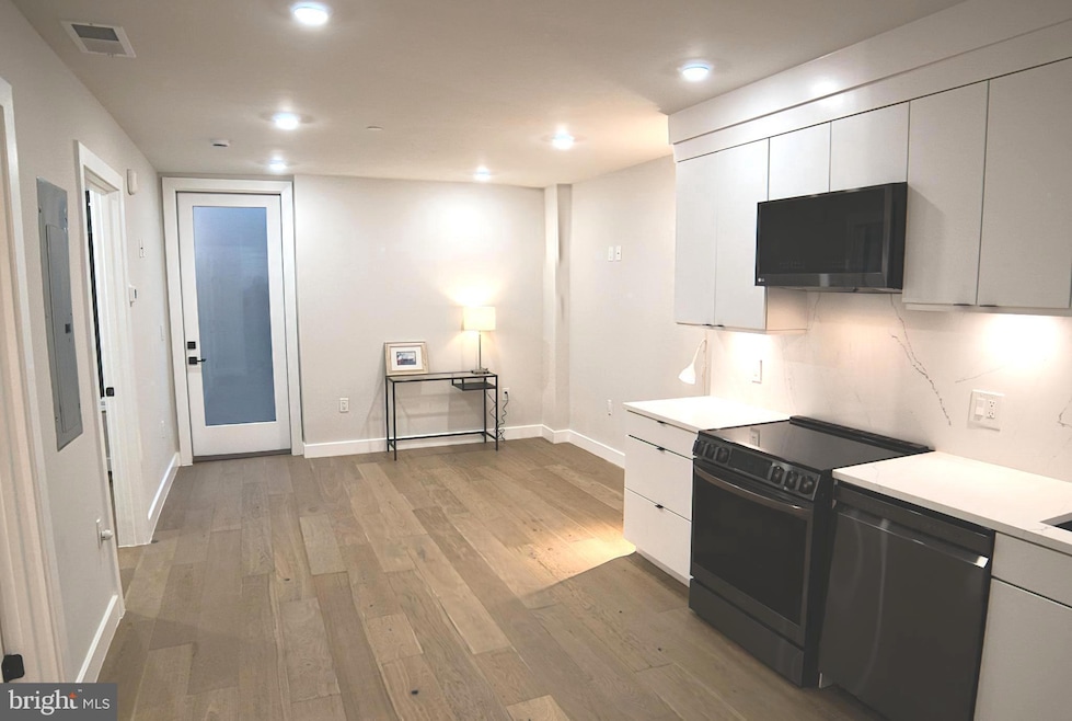 1208 M St NW unit 2, Washington, DC 20005 - photo 1