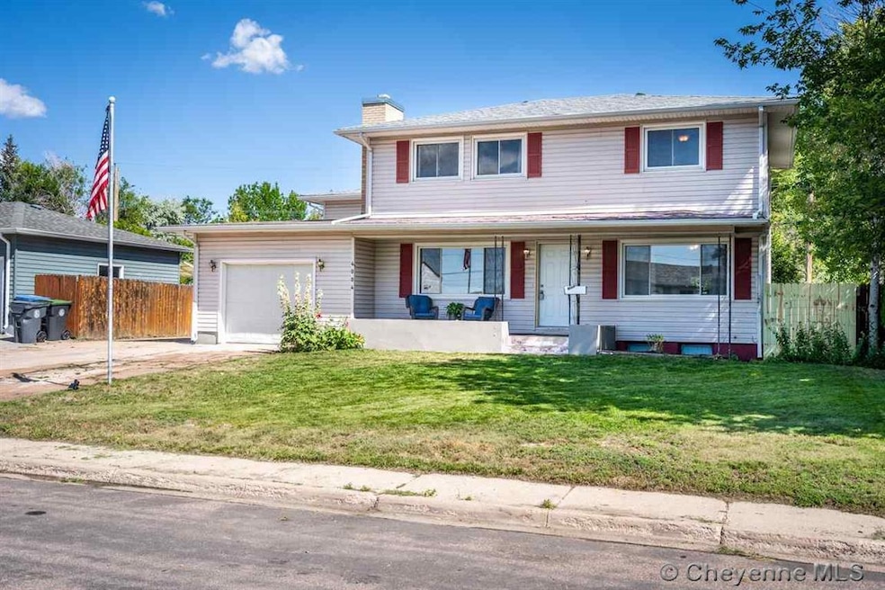 4004 E 6th St, Cheyenne, WY 82001 - photo 1