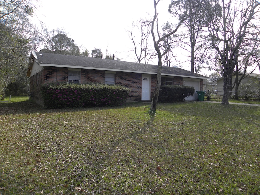7604 Oakland Dr, Biloxi, MS 39532 - photo 1