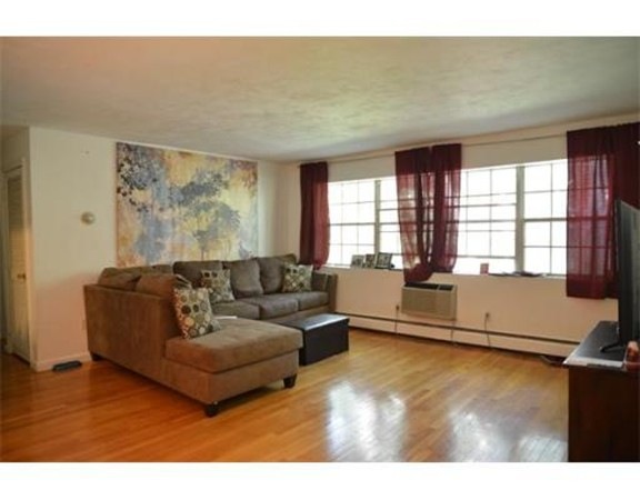 17 Cass St unit 9, West Roxbury, MA 02132 - photo 1