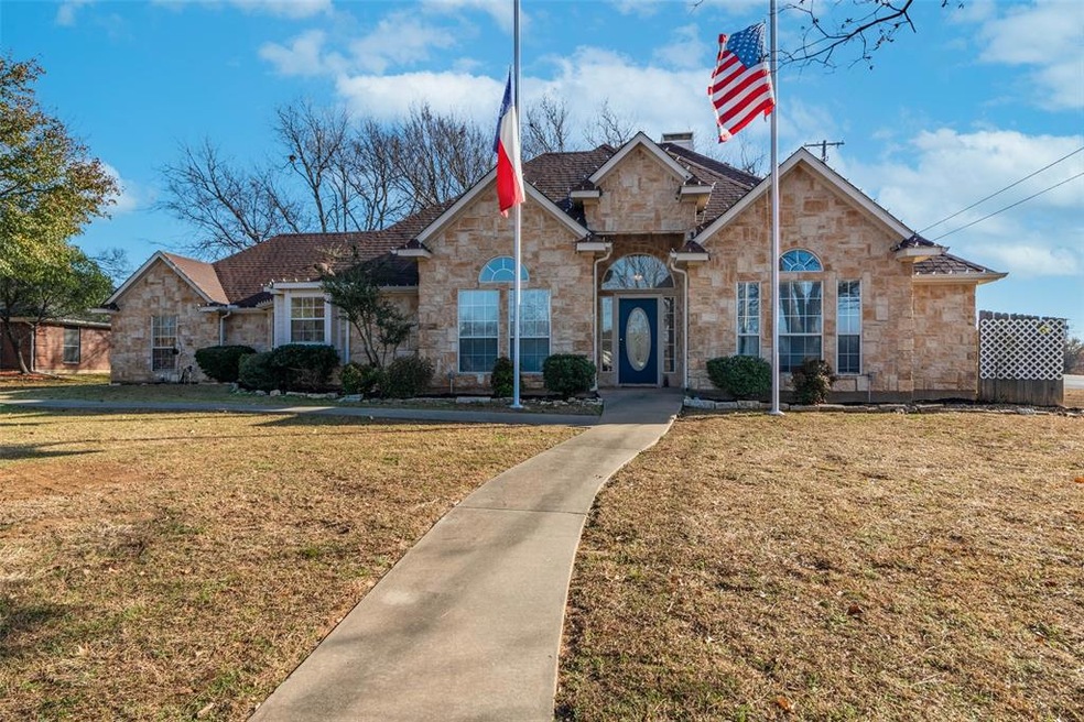 101 Jaron Dr, Pottsboro, TX 75076 - photo 1