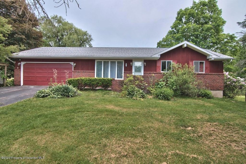 1055 Buttermilk Rd, Dalton, PA 18414 - photo 1