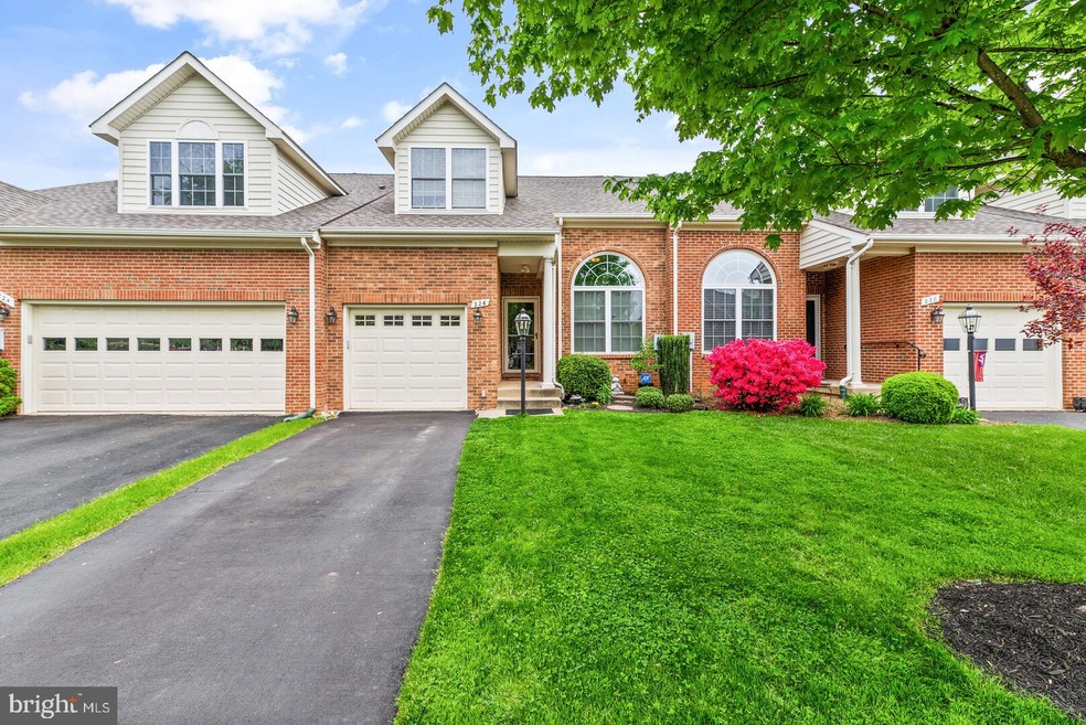 226 N View Cir, Warrenton, VA 20186 - photo 1