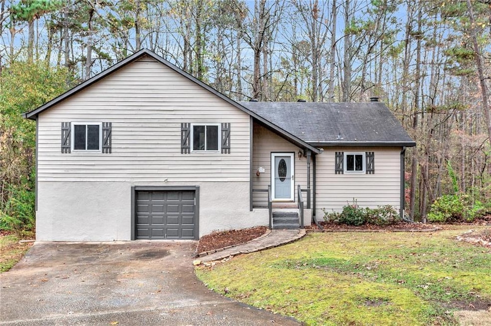 Cul-de-sac spacious / updated home
