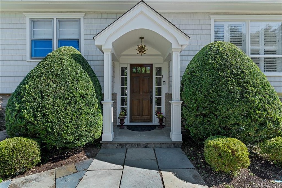 6 Turtleback Ln, Westport, CT 06880 - photo 1
