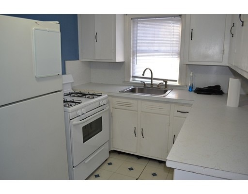 30 Linden Ave unit 2, Somerville, MA 02143 - photo 1