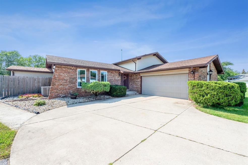 110 Concord Ct, Dyer, IN 46311 - photo 1