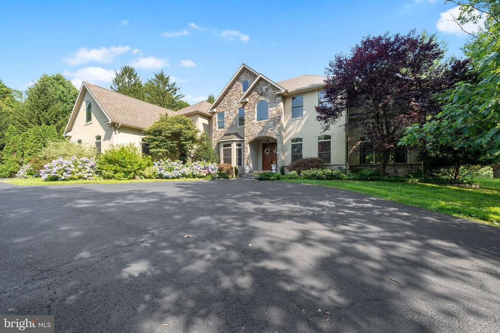 136 Round Hill Rd, Kennett Square, PA 19348 - photo 1